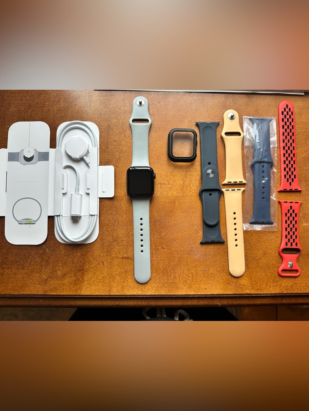 Apple Watch SE Cellular 2nd Generation full set like new